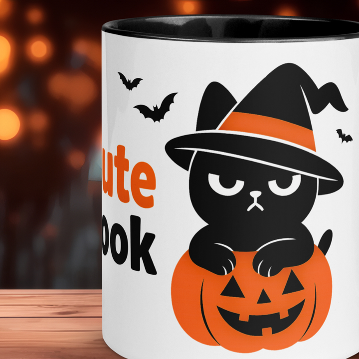 Halloween Tasse „Too Cute to Spook“ – Keramikbecher mit Grumpi Cat-Motiv