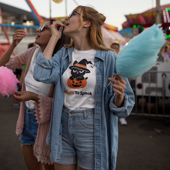 Halloween T-Shirt – Too Cute to Spook | Grumpi Cat Edition | Unisex Shirt