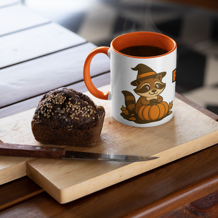 Halloween Tasse „Pumpkin Season“ – Keramikbecher mit Stöbi Waschbär-Motiv