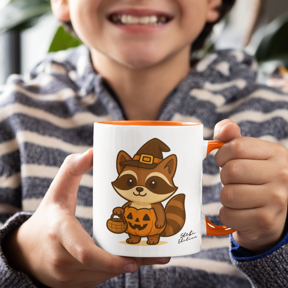 Halloween Tasse „Trick or Treat“ – Keramikbecher mit Baby-Stöbi Waschbär-Motiv